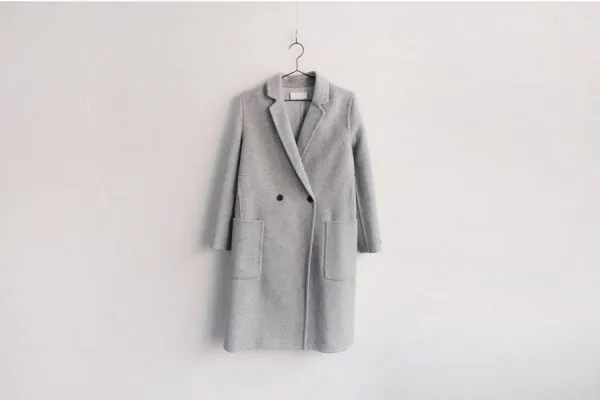 Classic coat for women with single button gray