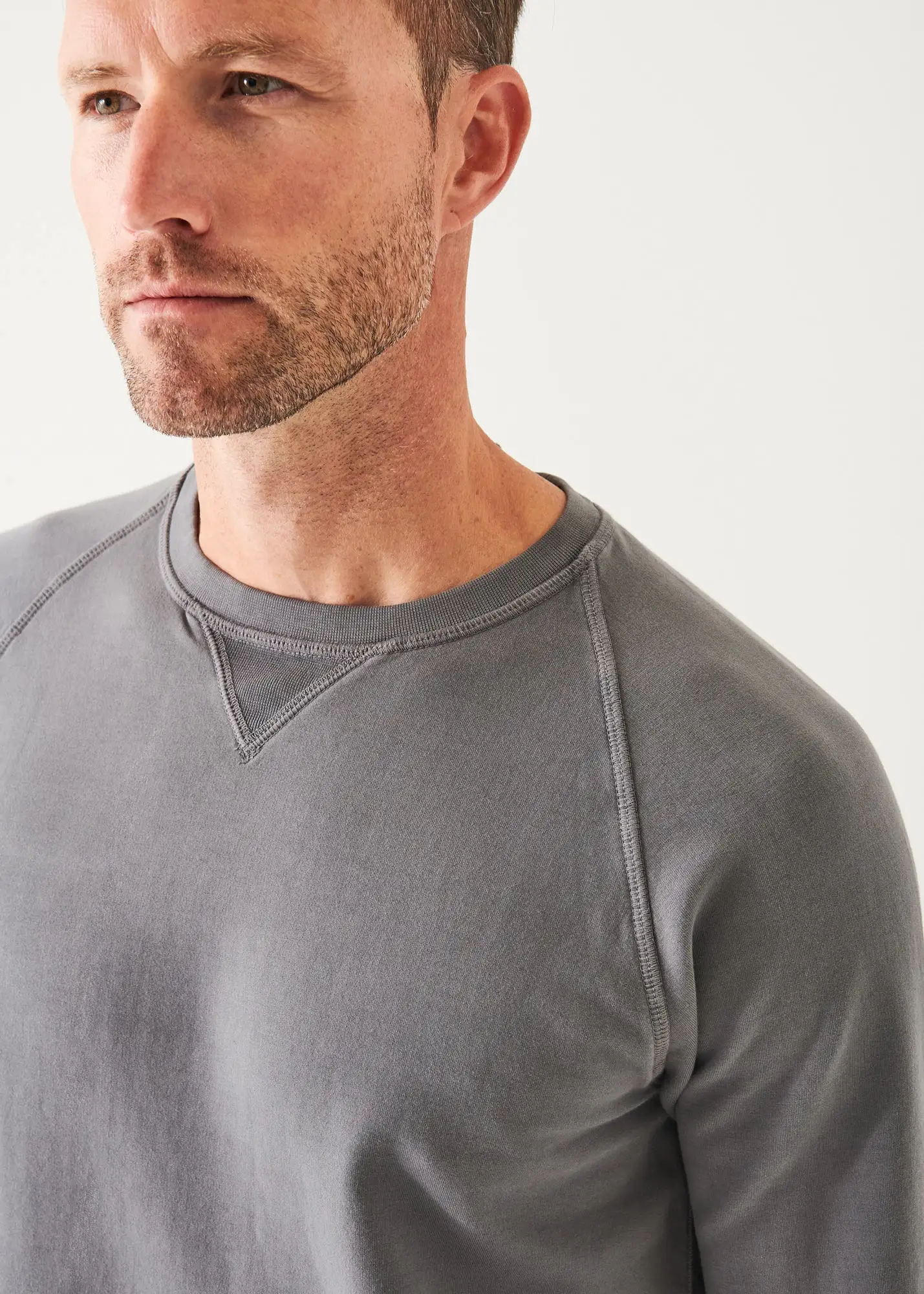 PIMA STRETCH FLEECE CREWNECK