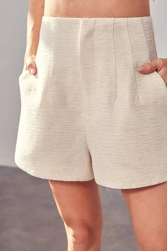 THE PERFECT FIT FRONT PLEATS SHORTS