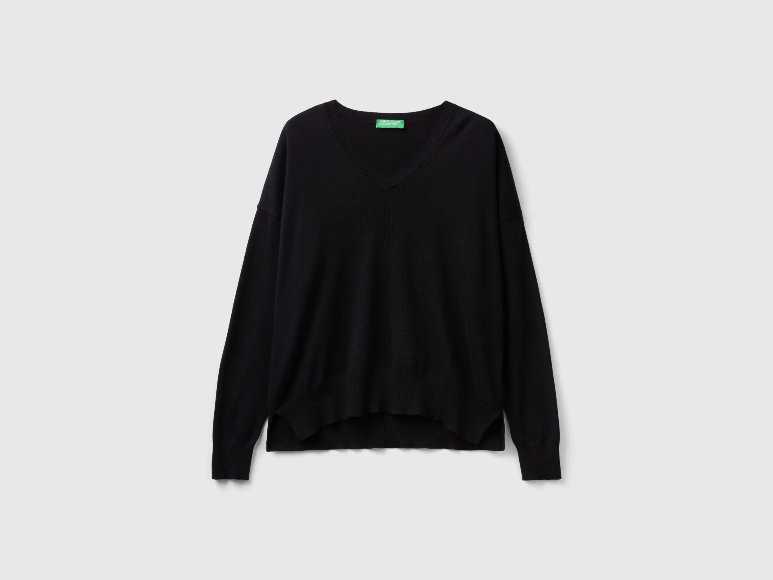 V-neck sweater in Modal® blend - Black | Benetton