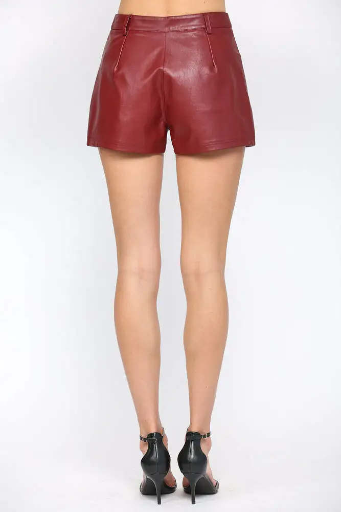 WINE FAUX LEATHER SHORTS