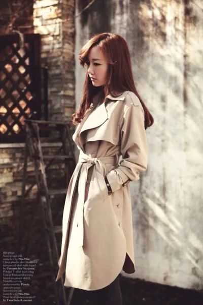 Women's Trench Coat with Trendy Belt